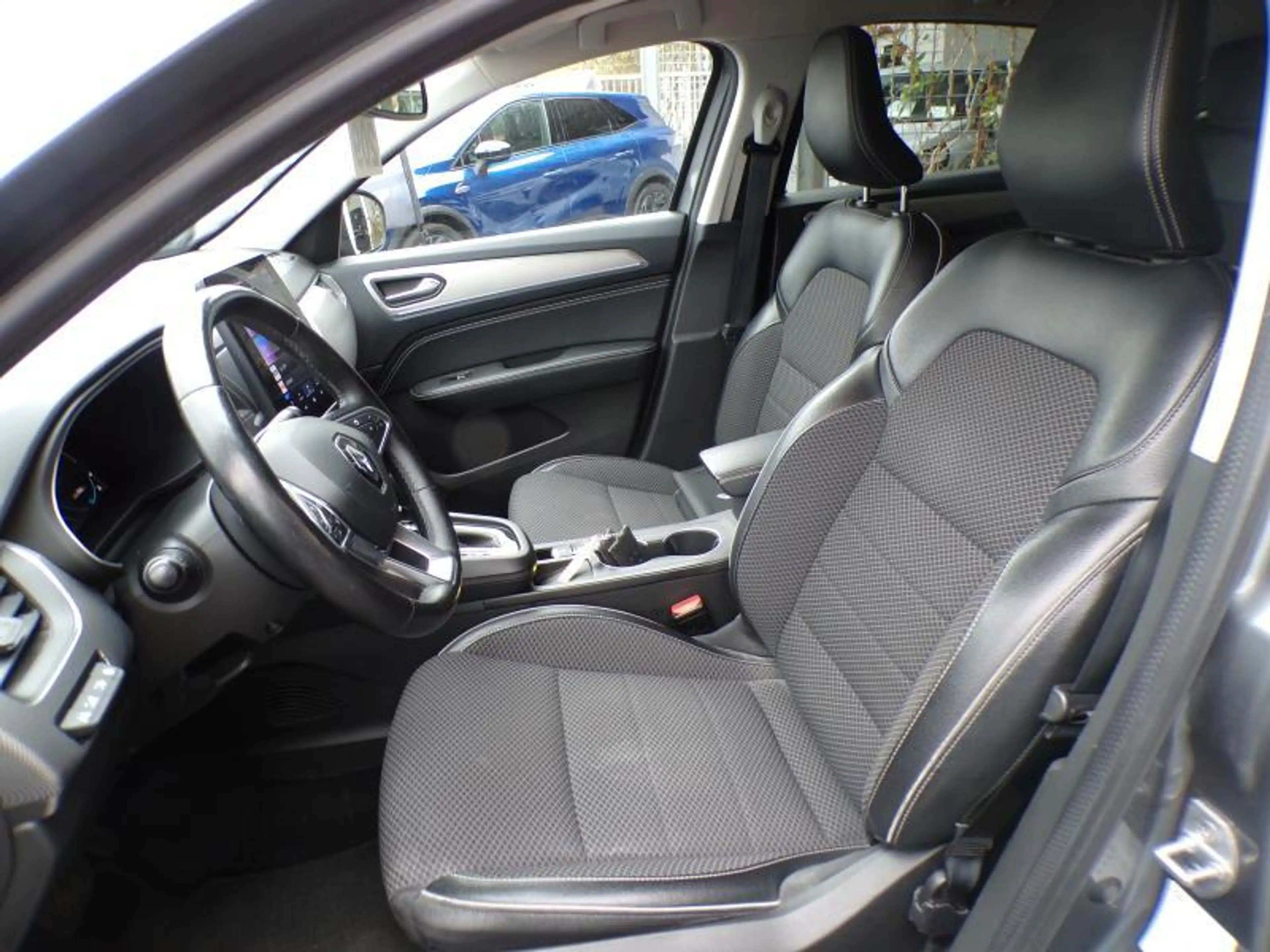 Renault Arkana 1.6 145cv Automatique Gris 03/23 70963km Airco GPS — photo 7