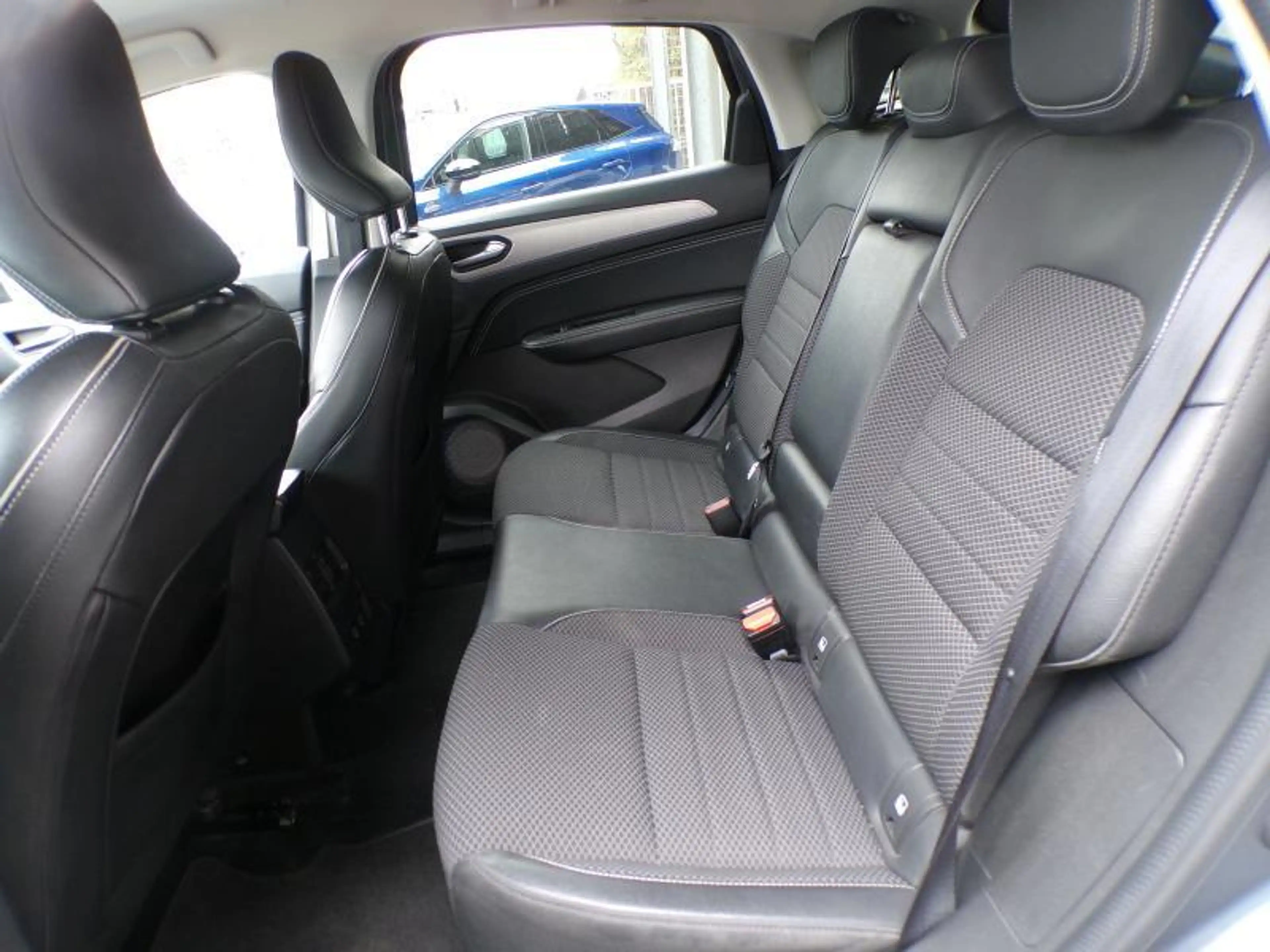 Renault Arkana 1.6 145cv Automatique Gris 03/23 70963km Airco GPS — photo 8