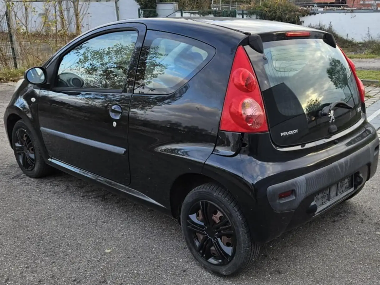 Peugeot 107 107 Filou ( mit klima ) Unfallfrei ( ohne TUV ) Negru - 2