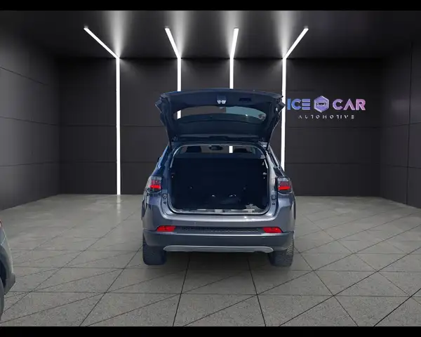 Jeep Compass view 17