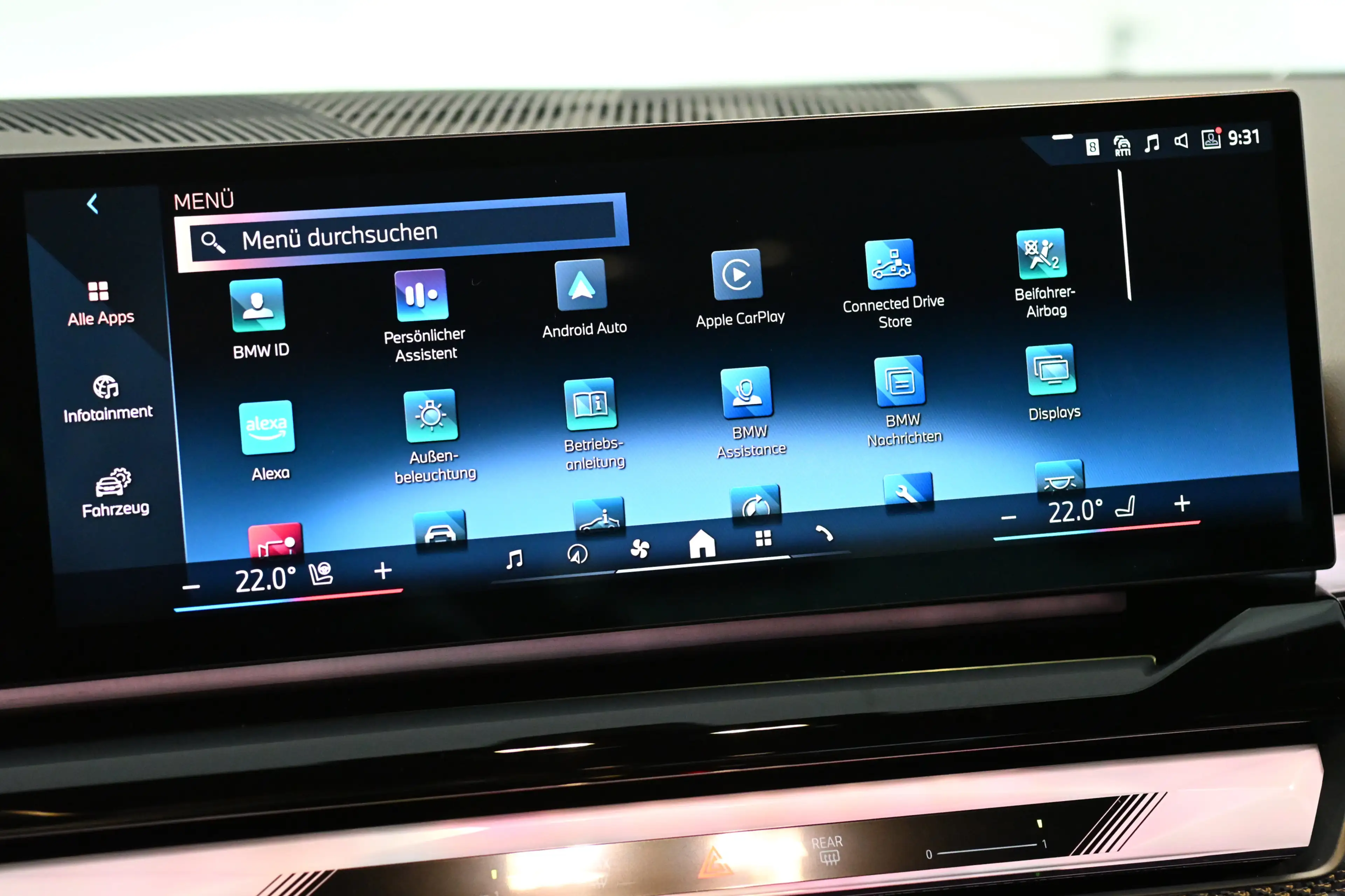 BMW 520 d Touring M Sport AHK ACC HUD H&K StHz 20 — photo 12