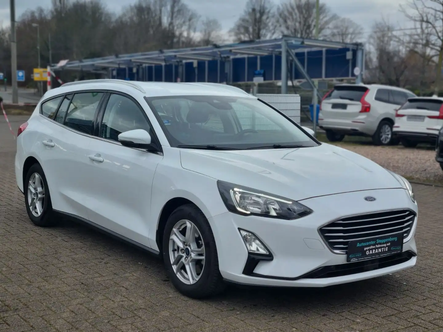 Ford Focus Turnier Cool & Connect/Navi/Kamera/PDC Weiß - 2
