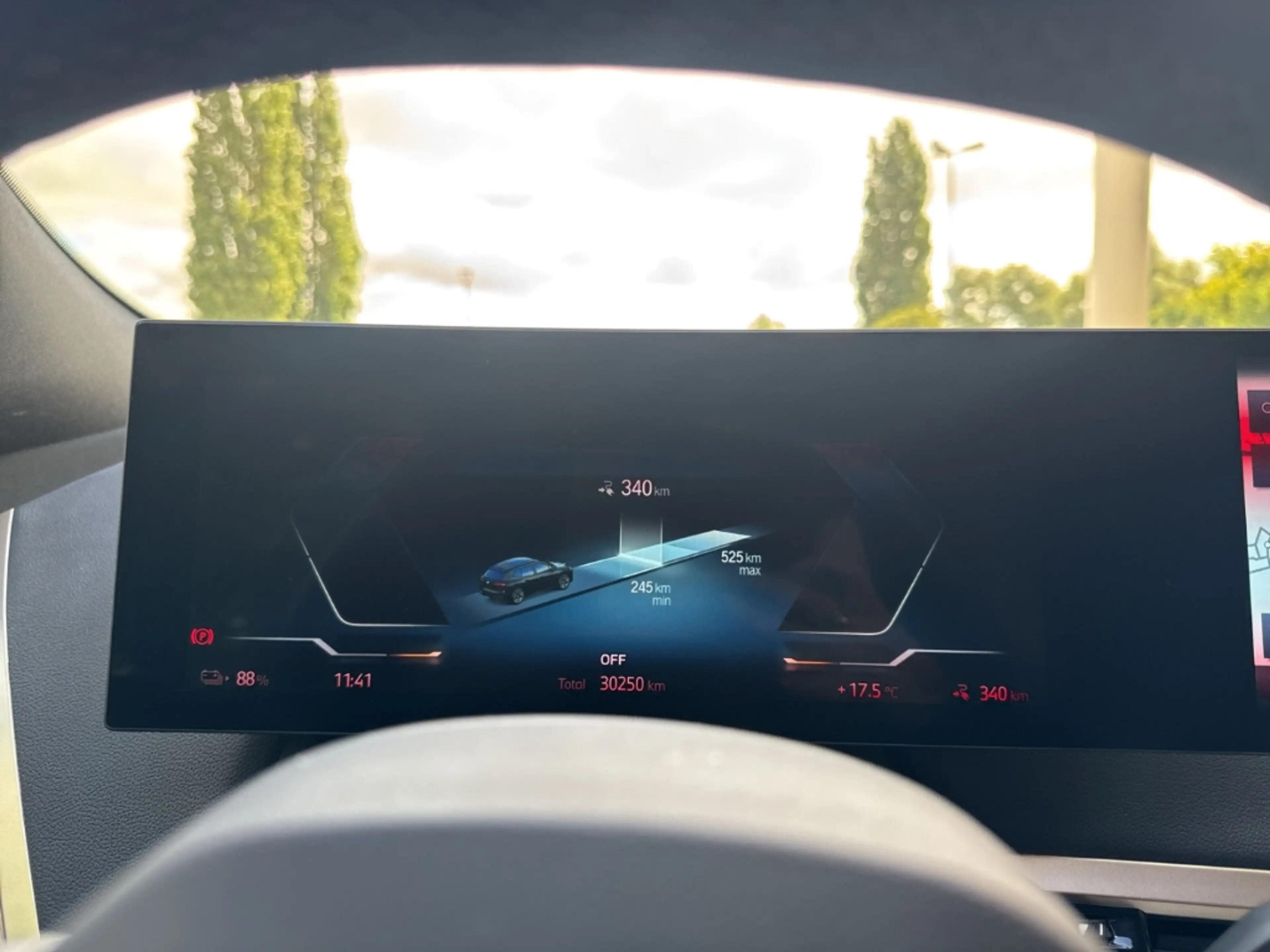 BMW iX 50 Sport/Laser/Panorama/Navi/Bowers & Wilkins — photo 12