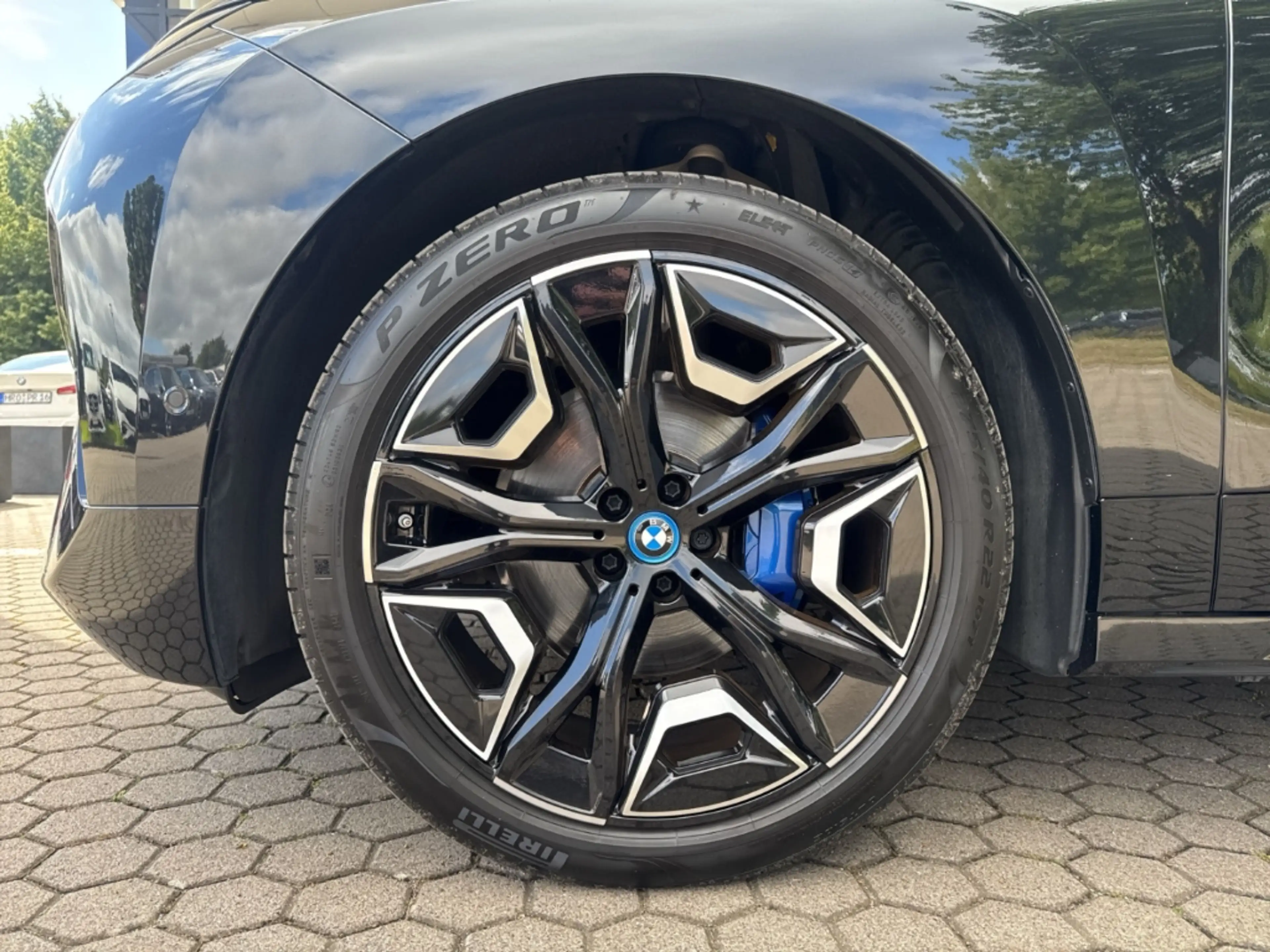 BMW iX 50 Sport/Laser/Panorama/Navi/Bowers & Wilkins — photo 7