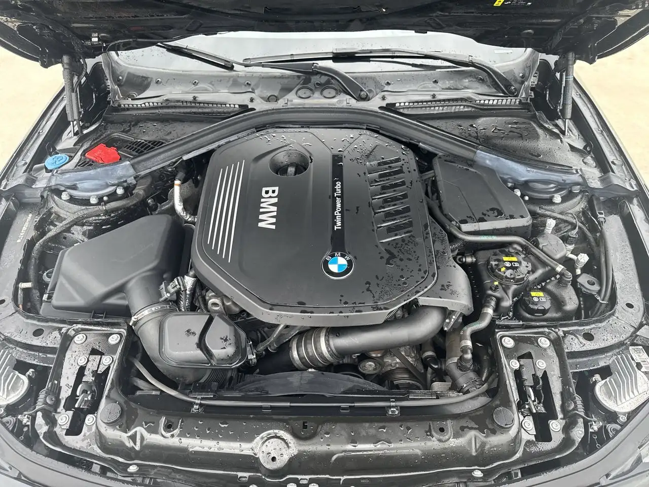 BMW 4 Series снимка BMW 4 Series
