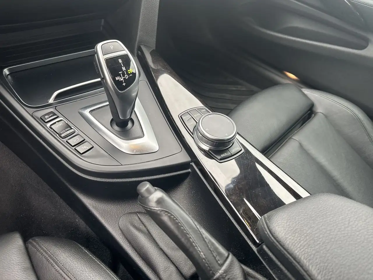 BMW 4 Series снимка BMW 4 Series