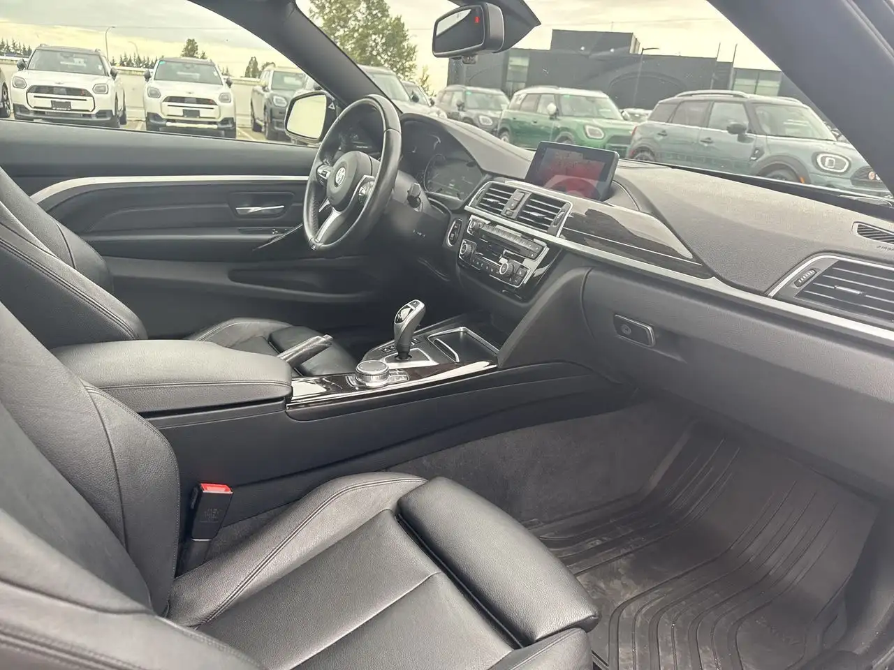 BMW 4 Series снимка BMW 4 Series