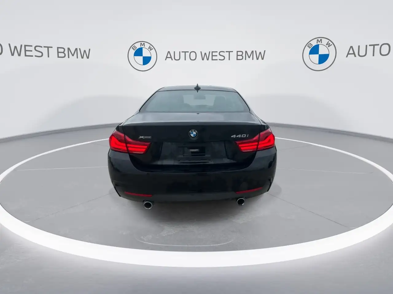 BMW 4 Series снимка BMW 4 Series