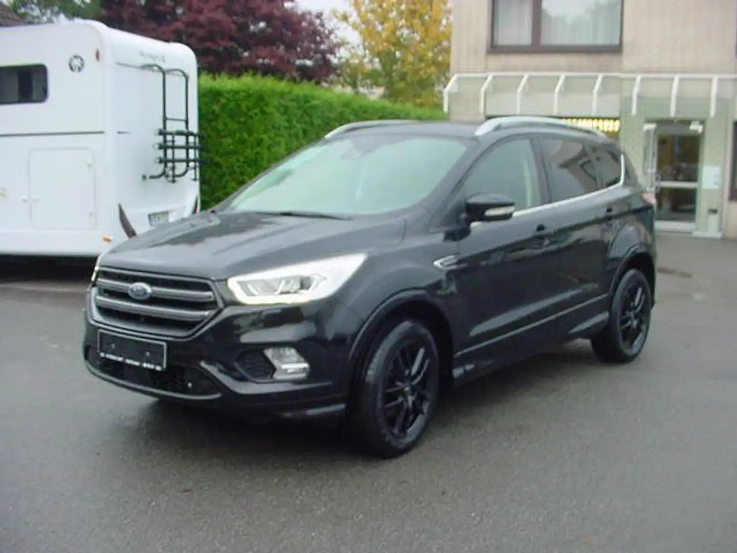 Ford Kuga Cool & Connect + el. Heckklappe Noir - 2