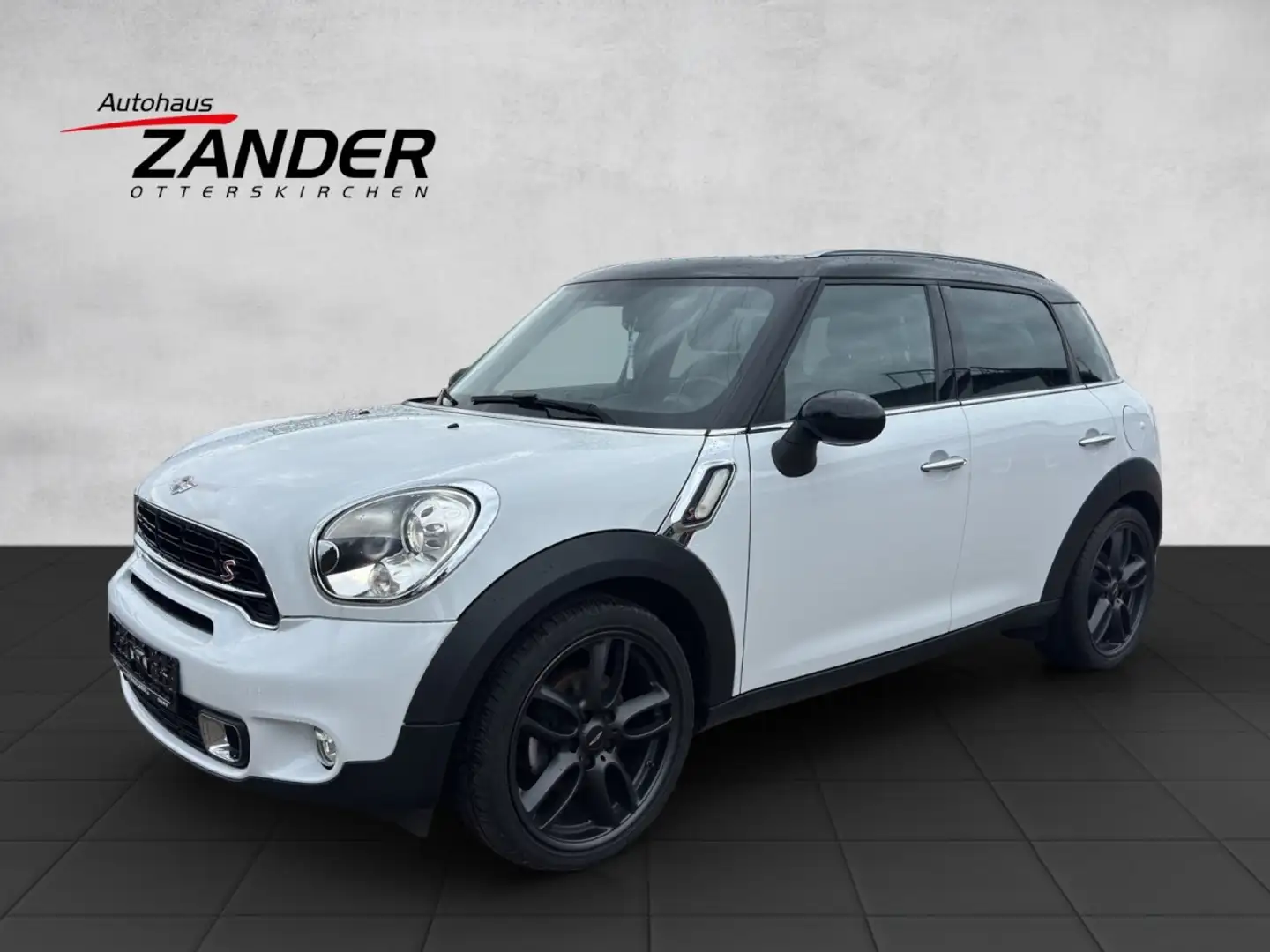 MINI Cooper Countryman SD Leder uvm. 8fach bereift Blanco - 1