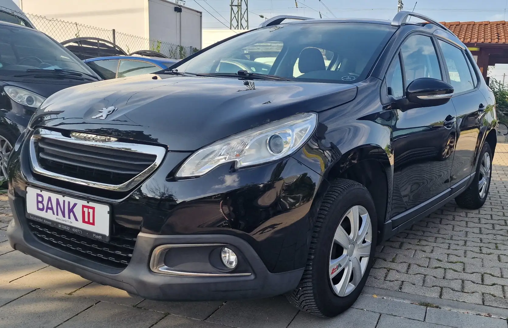 Peugeot 2008 Active. Garantie 12 Monate Service neu. Schwarz - 1