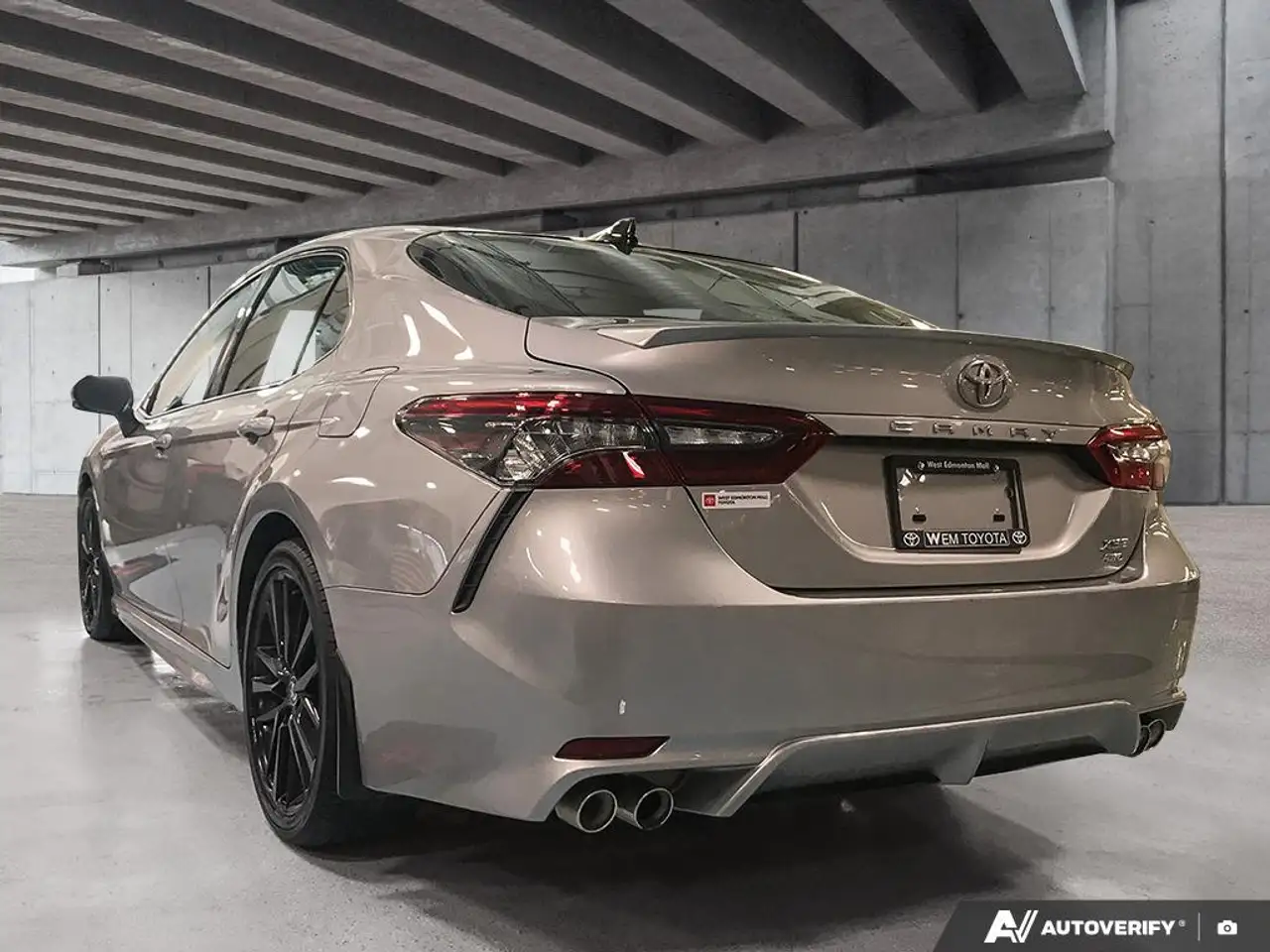 Toyota Camry снимка Toyota Camry