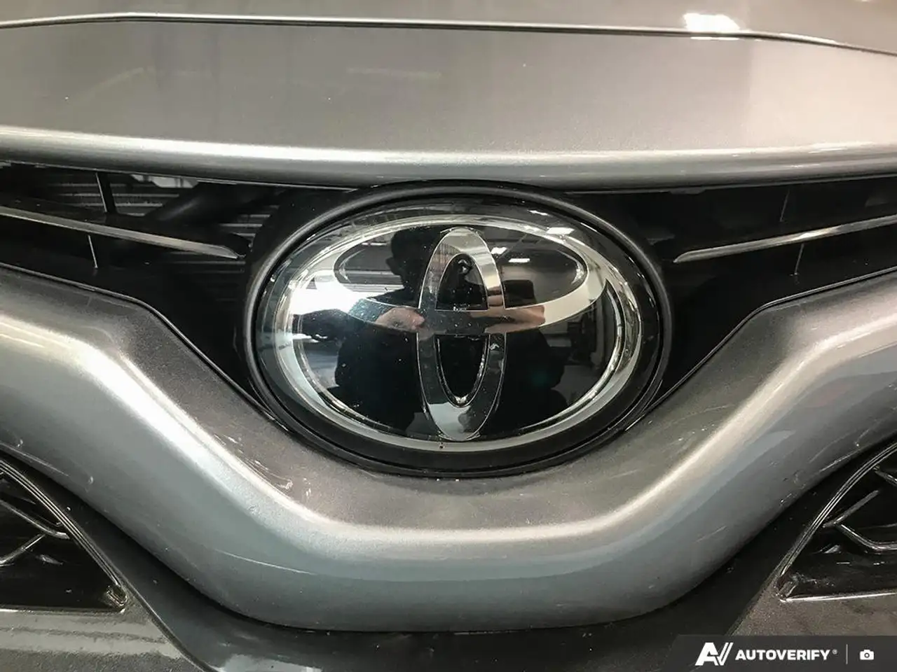 Toyota Camry снимка Toyota Camry
