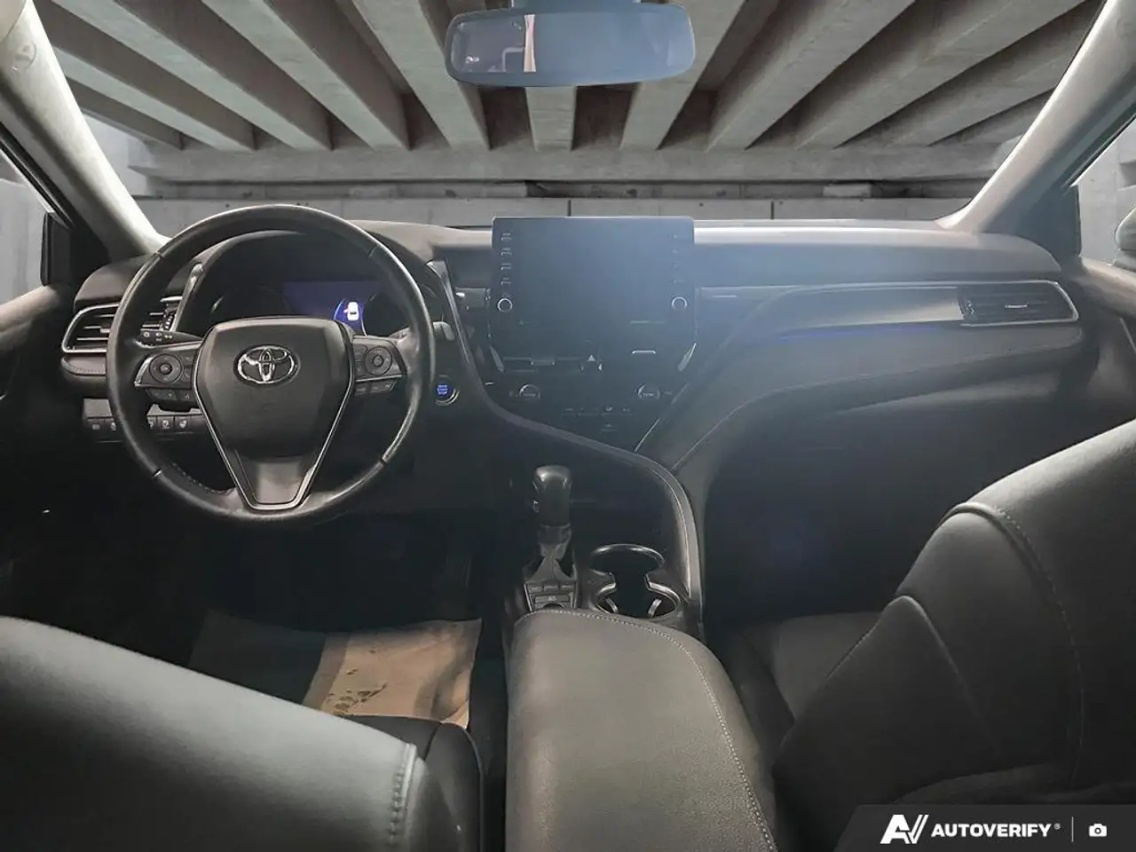 Toyota Camry снимка Toyota Camry