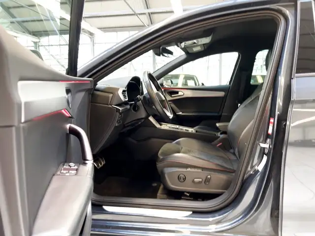 Seat Leon Leon view 8