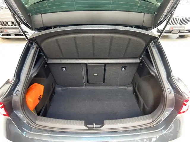 Seat Leon Leon view 6