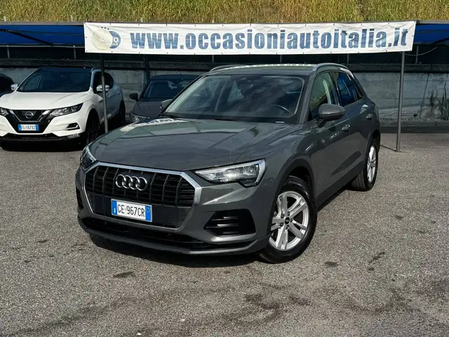 Audi Q3 35 2.0 tdi Business quattro s-tronic