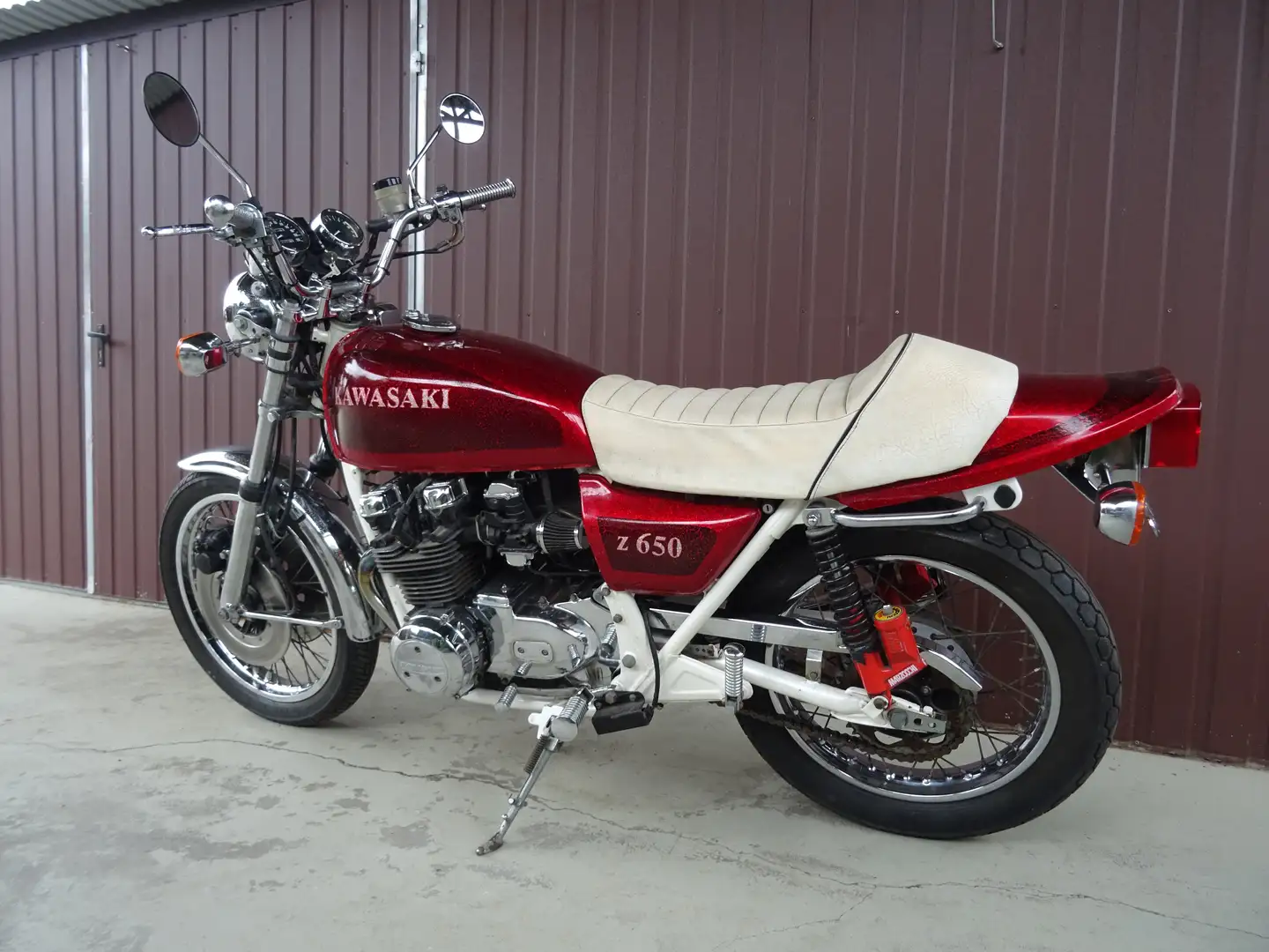 Kawasaki Z 650 B Speichenräder Rot - 2