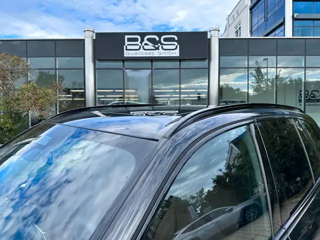 BMW X5 view 12