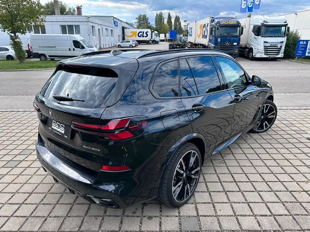 BMW X5 view 7