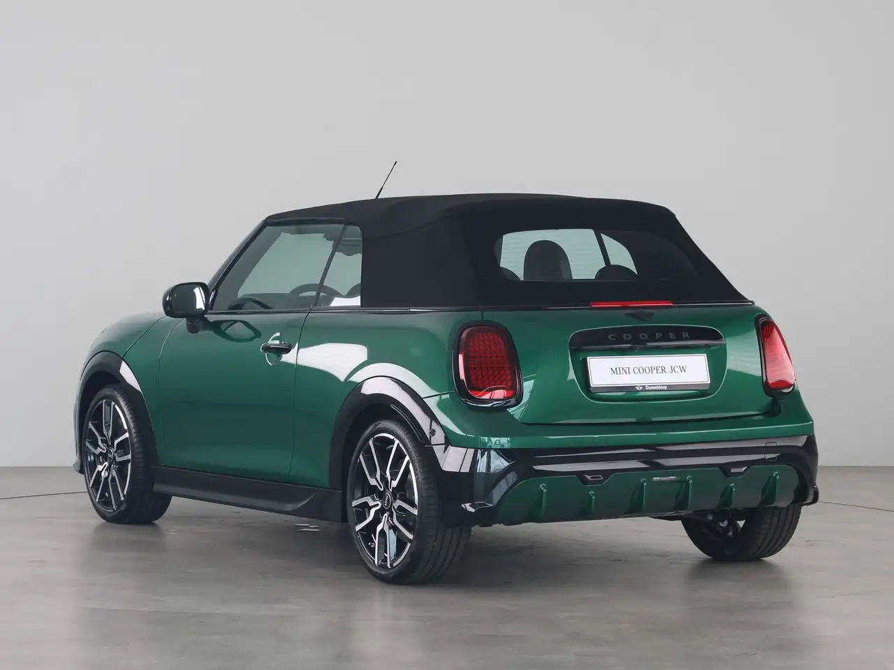MINI Cooper C Cabrio 2026 — фото 13
