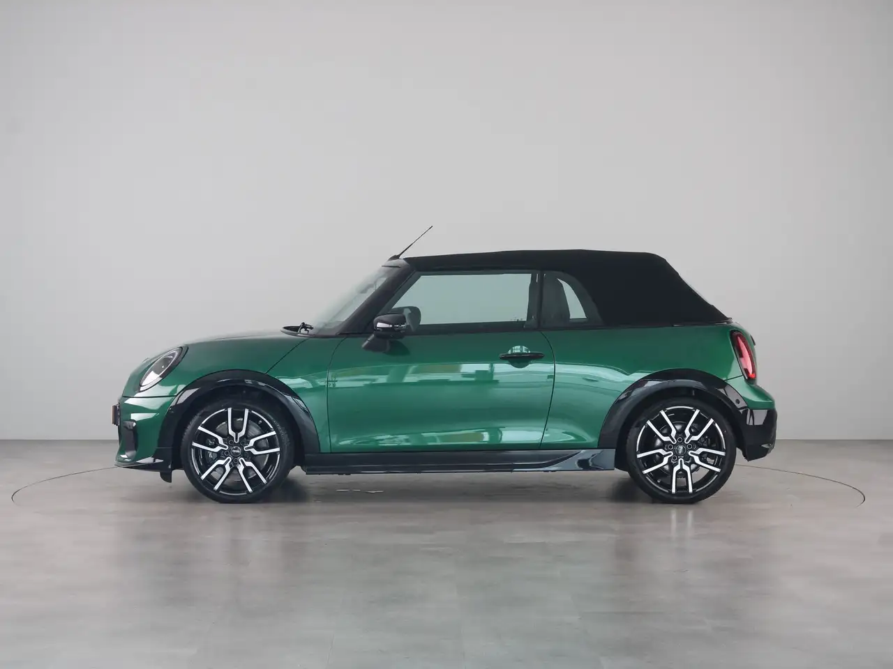 MINI Cooper C Cabrio 2026 — фото 15