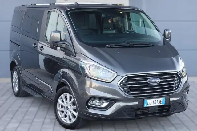 Ford Tourneo Custom