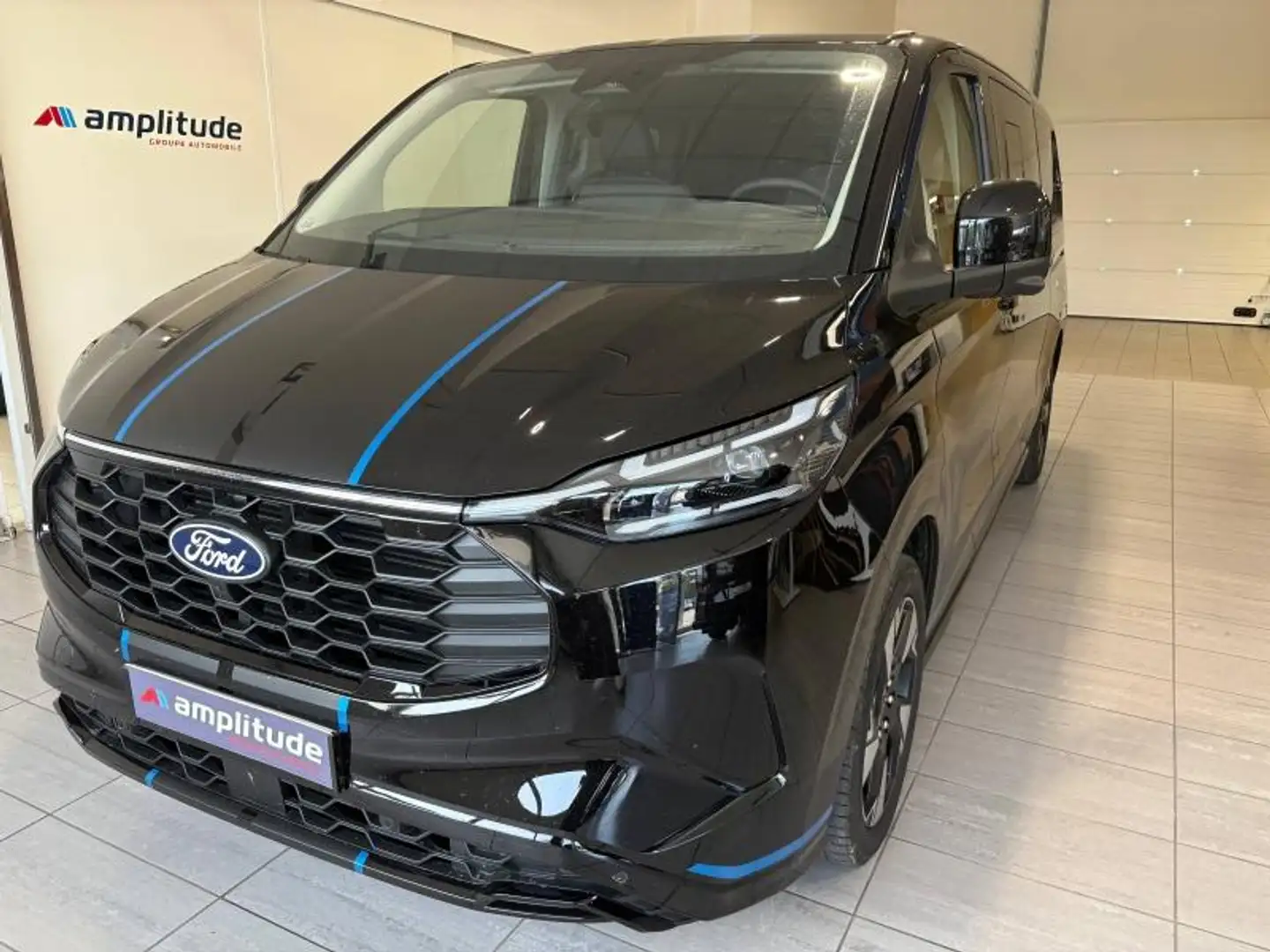 Ford Transit Custom 320 L2H1 2.5 Duratec 232ch Hybride recheargeable C Noir - 1