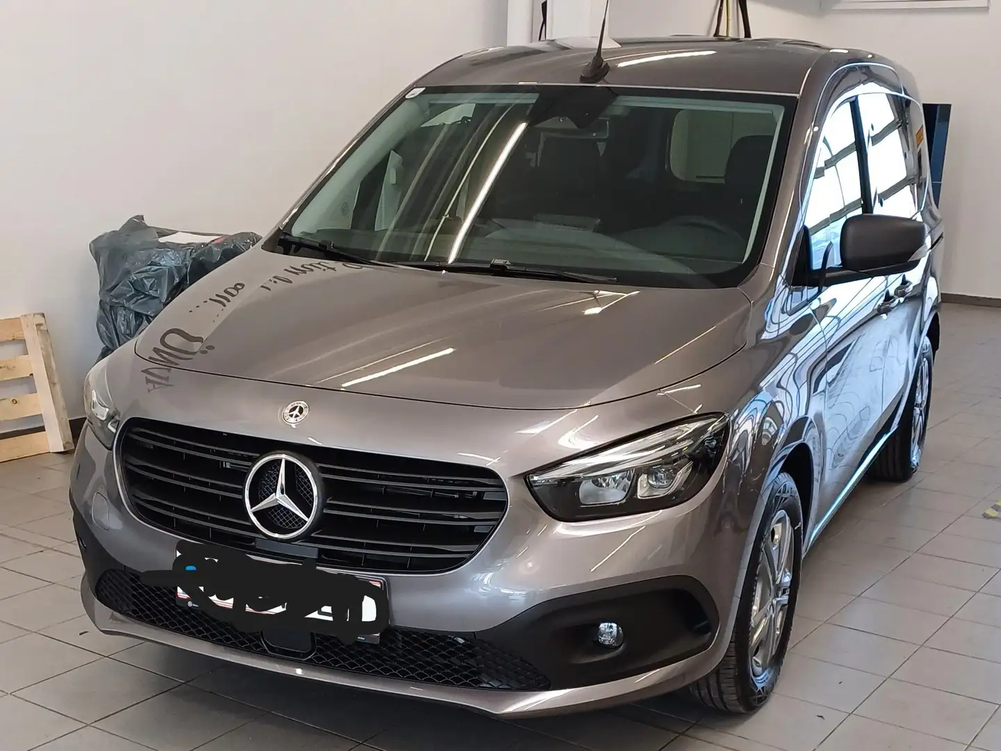 Mercedes-Benz T-Class Tourer Standard Grau - 1