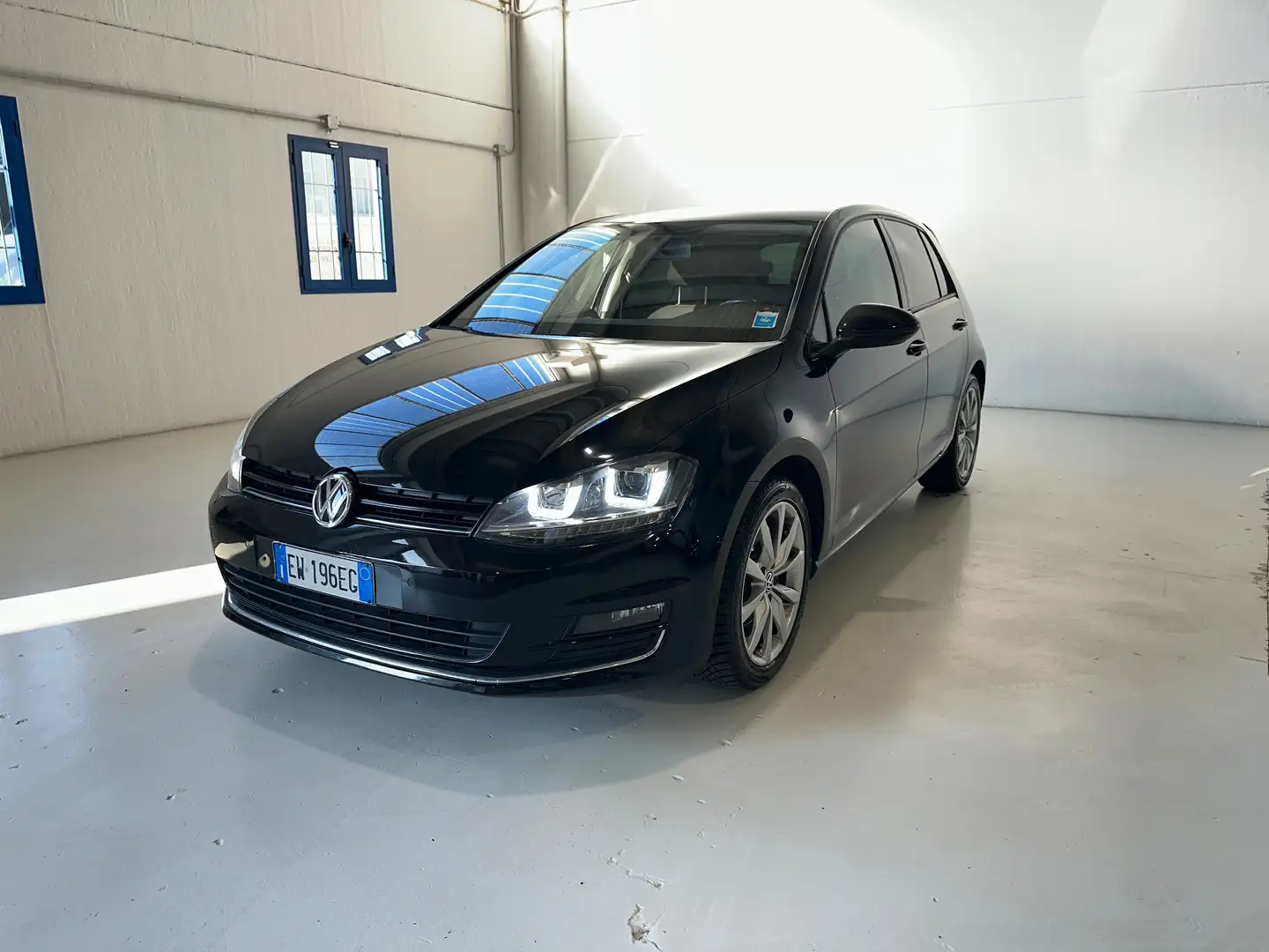 Volkswagen Golf Golf VII 2013 5p 1.6 tdi Trendline 90cv - OK NEOPA Nero - 1
