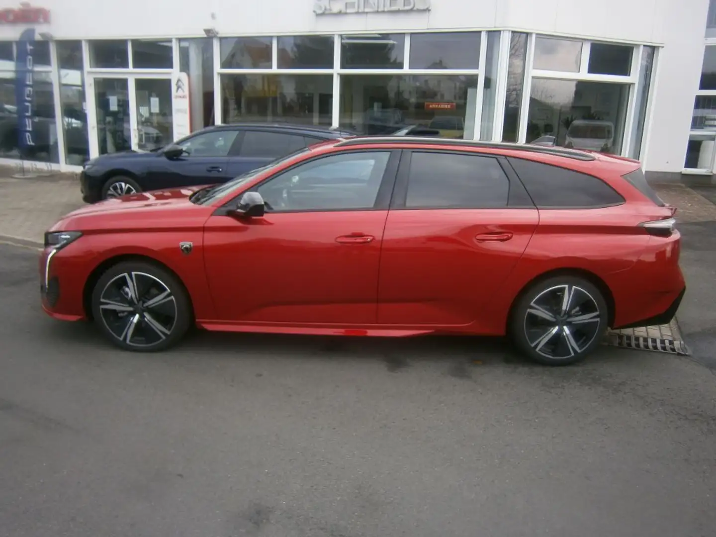 Peugeot 308 SW PureTech 130 EAT8 GT Rot - 1