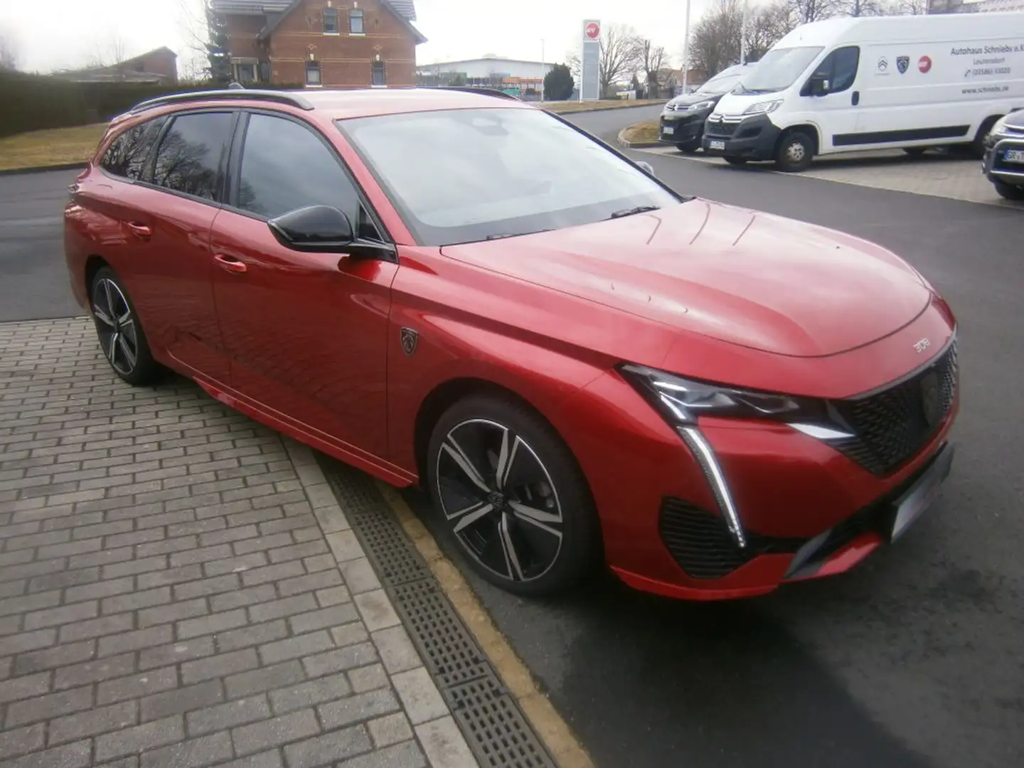 Peugeot 308 SW PureTech 130 EAT8 GT Rot - 1