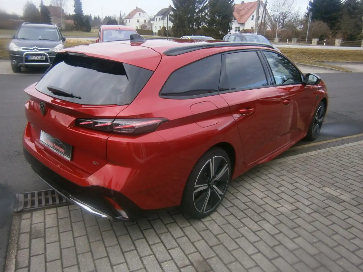 Peugeot 308 SW PureTech 130 EAT8 GT Rot - 2