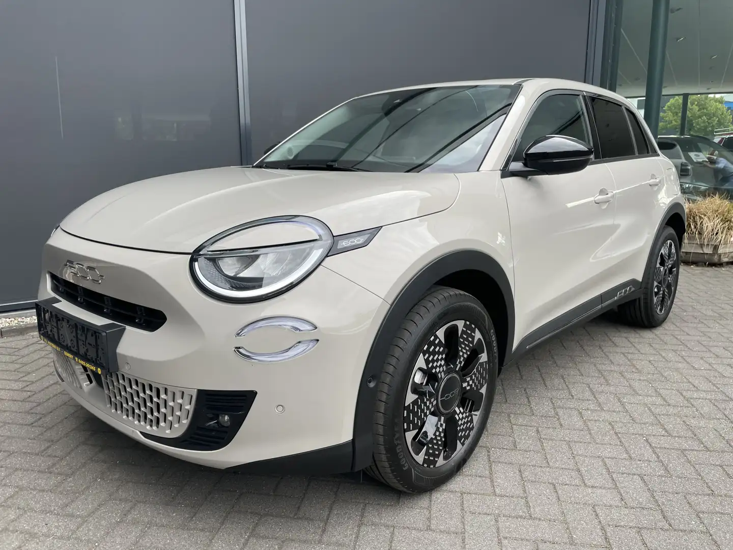 Fiat 600 1.2 Hybrid La Prima Achteruitrijcamera - Airco - C Grijs - 2