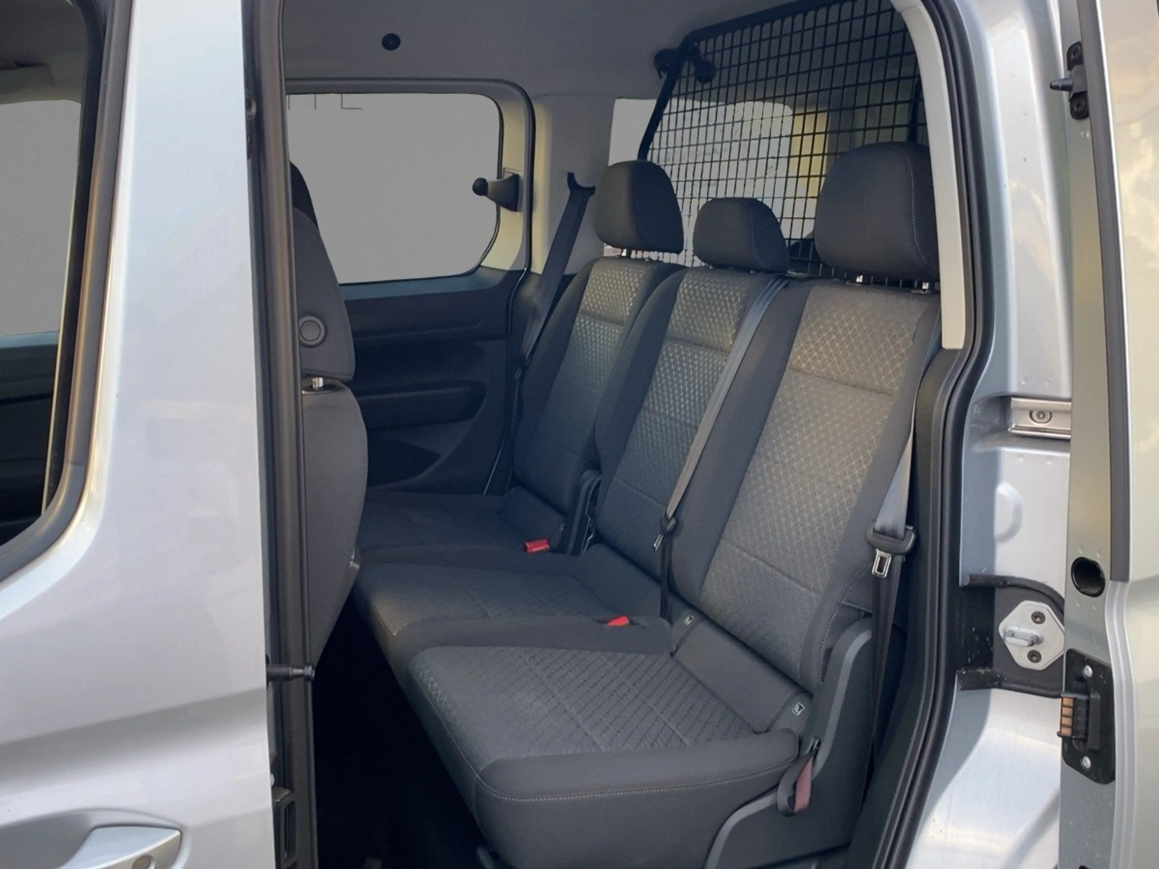 Ford Tourneo Connect (L1) Titanium 90 kW — photo 9