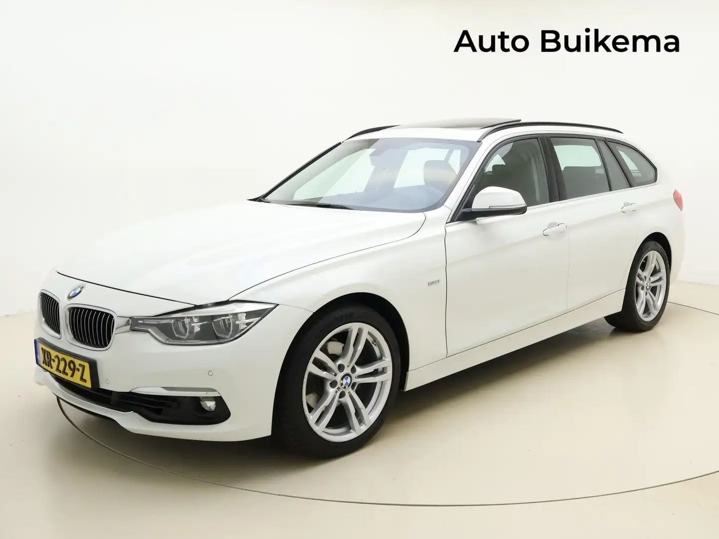 BMW 320 3-serie Touring 320i Luxury Line -Pano Dak -Trekha Blanc - 1