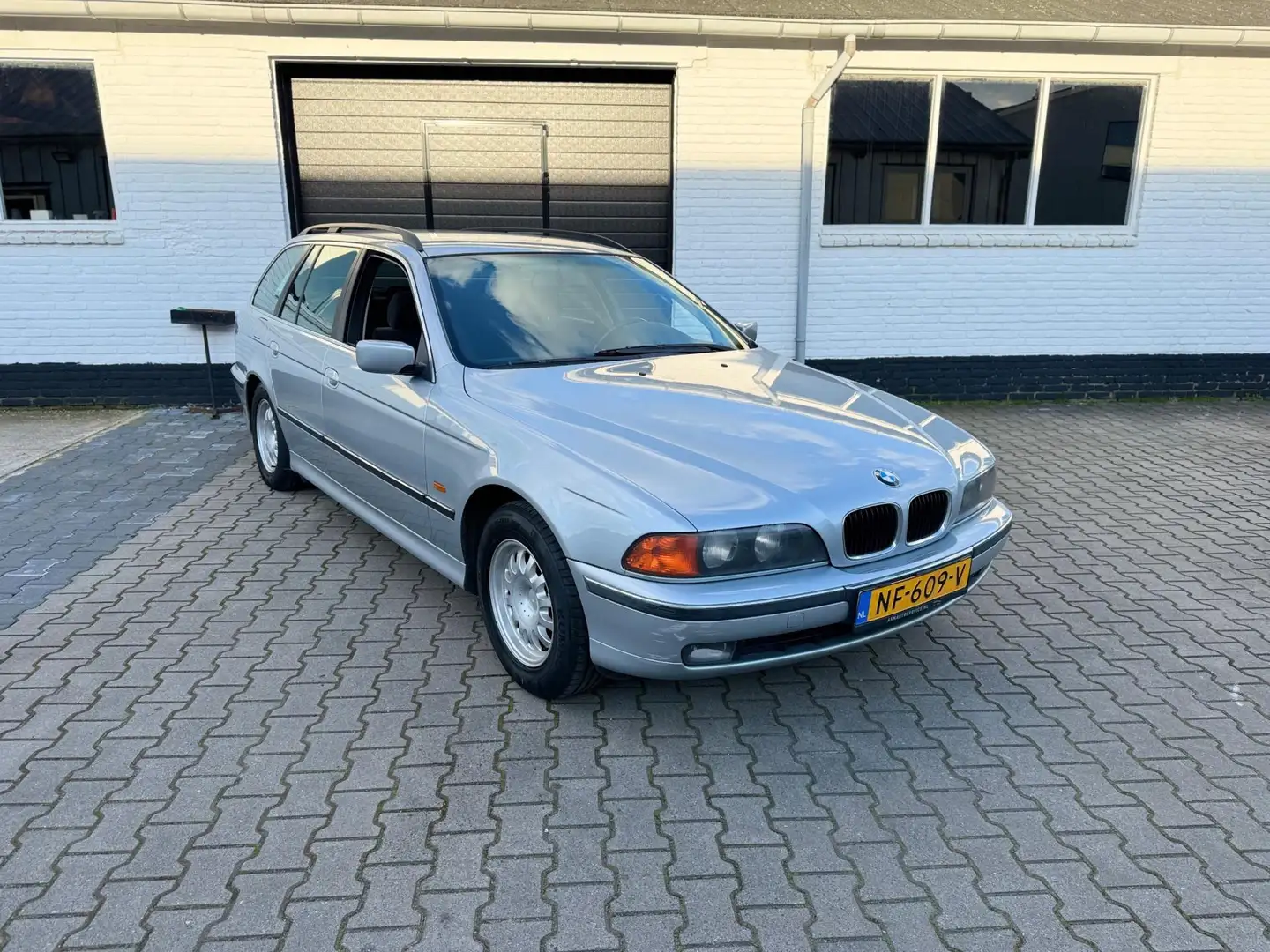 BMW 523 5-serie Touring 523i 170PK Youngtimer 7 persoons A Šedá - 2