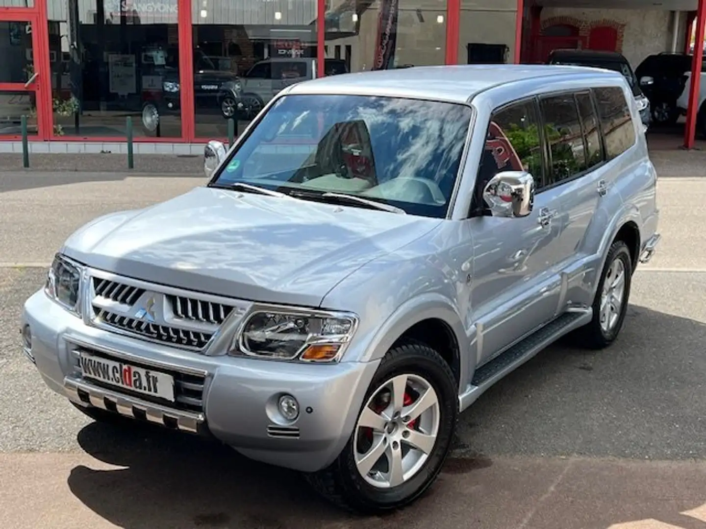 Mitsubishi Pajero Pajero 3.2 DI-D Dakar A Stříbrná - 2