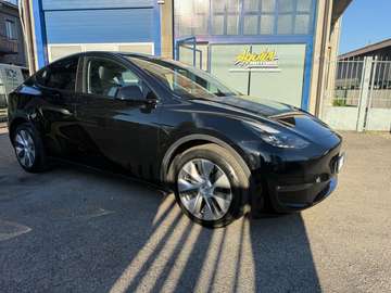 Model Y 2023 Long Range Dual Motor awd - Autopilot Avanzato - Gancio Traino