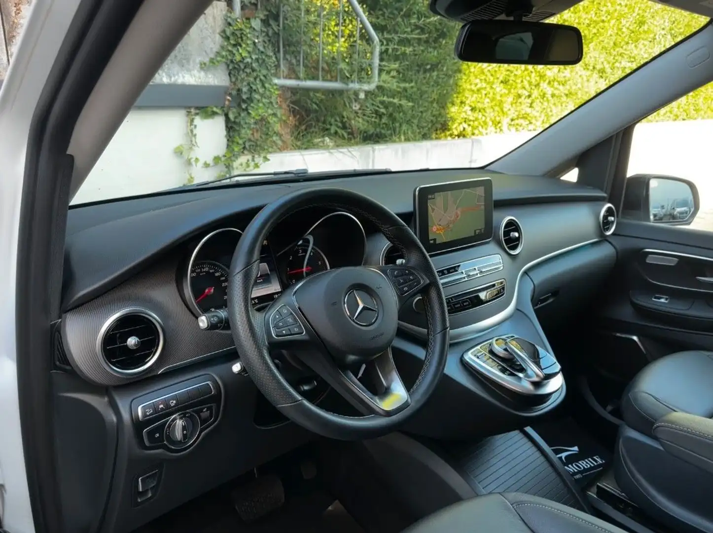 Mercedes-Benz V 220 V220d LANG 4M Avantgarde Ed. Distr+*Night*360° Blanco - 2