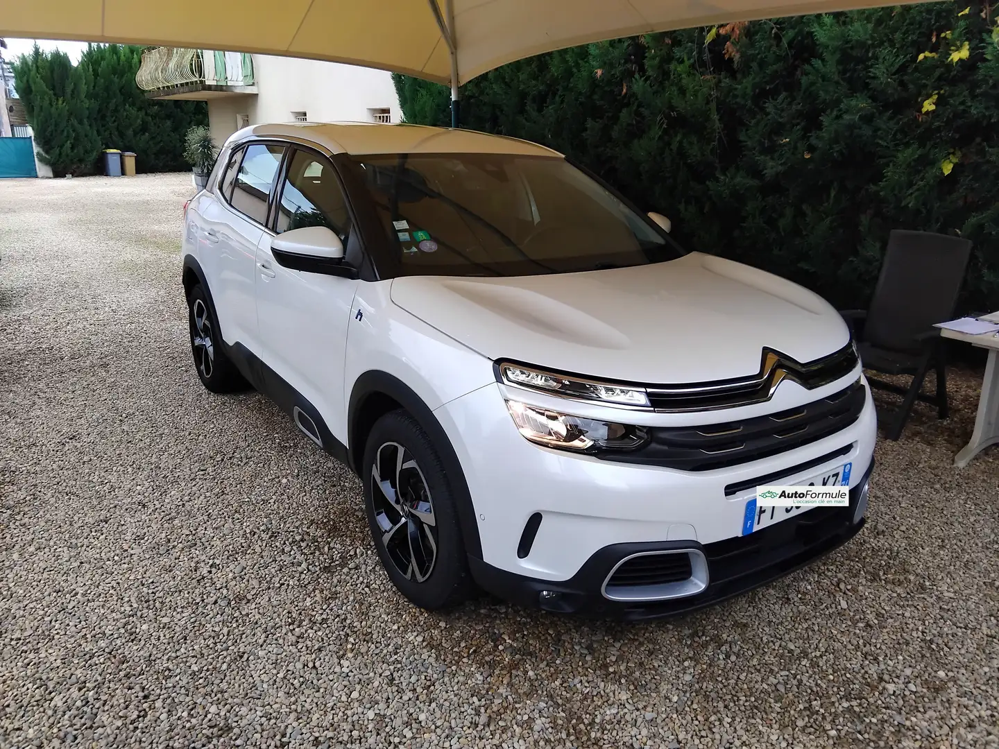 Citroen C5 Aircross 1.6 HYBRID 225CV RECHARGEABLE BUSINESS E-EAT8 Blanc - 1