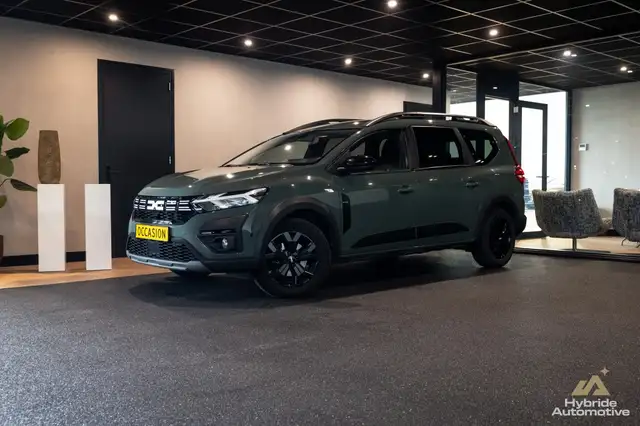 2023 Dacia Jogger in Green for sale