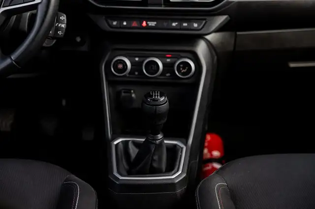 Dacia Jogger view 30
