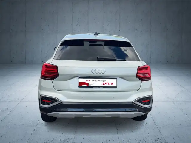 Audi Q2 view 4