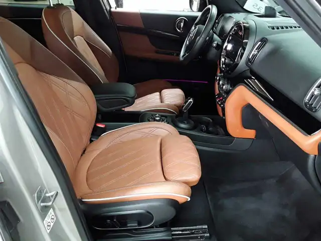 MINI Countryman view 8