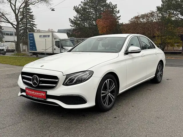 Mercedes-Benz E 200 d Austria Edition Aut. / 1BESITZ / DRIVING ASIS...