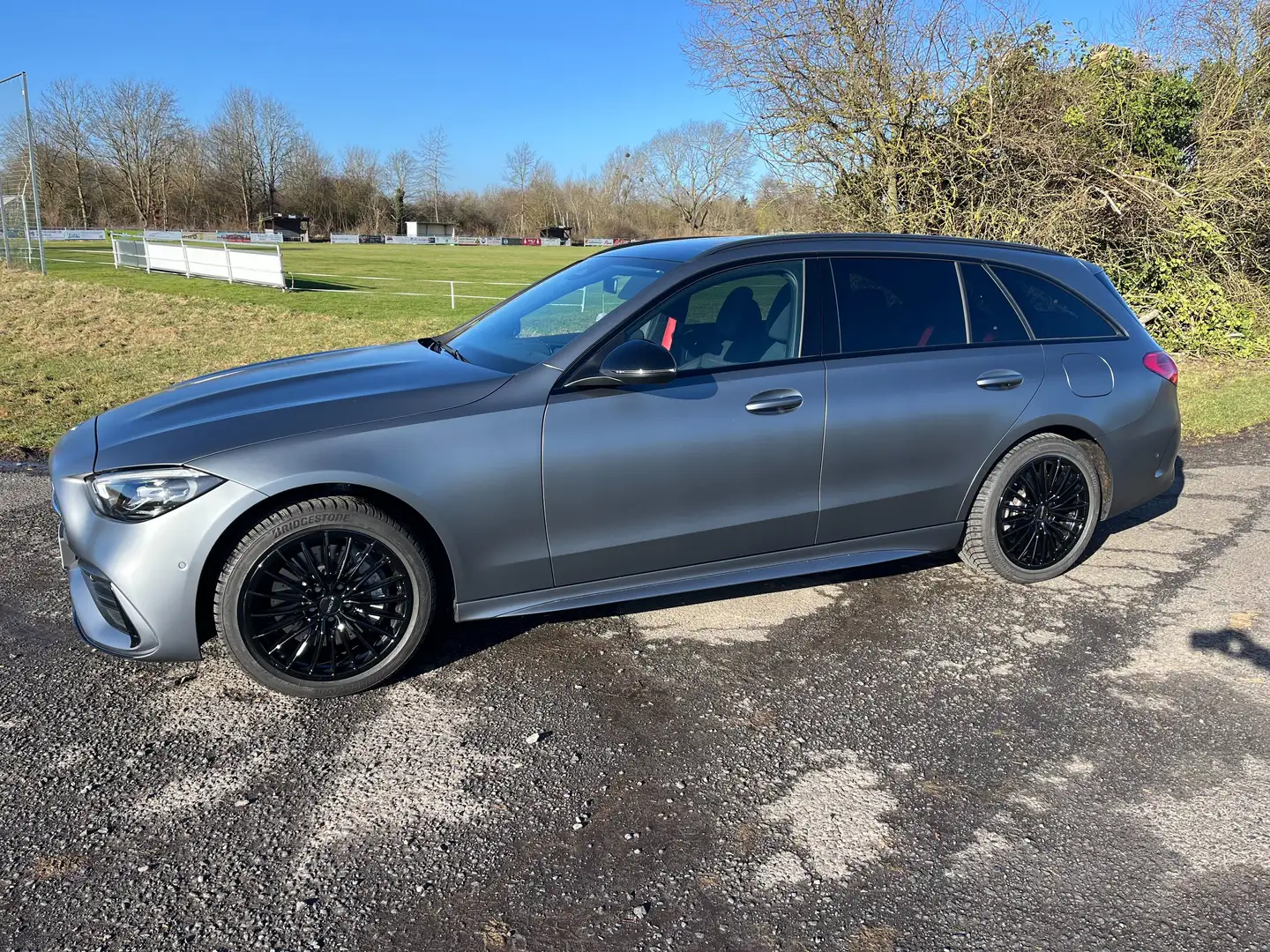 Mercedes-Benz C 300 C-Klasse T-Modell Plug-in Hybrid e T 9G-TRONIC AMG Grau - 1