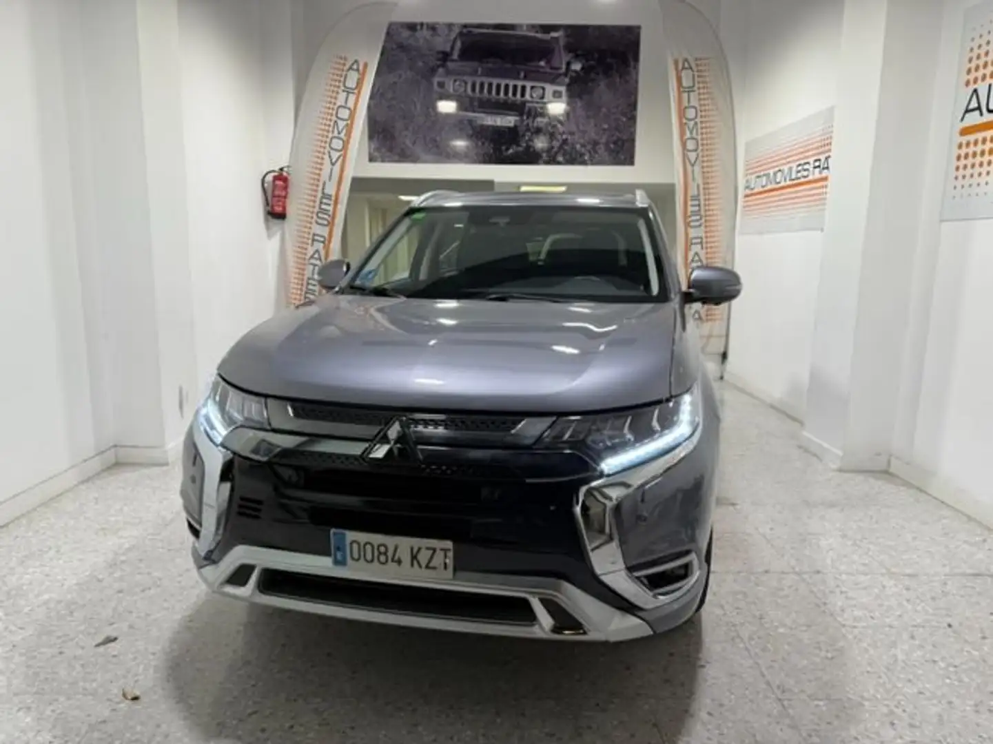 Mitsubishi Outlander PHEV Motion 4WD Gris - 2