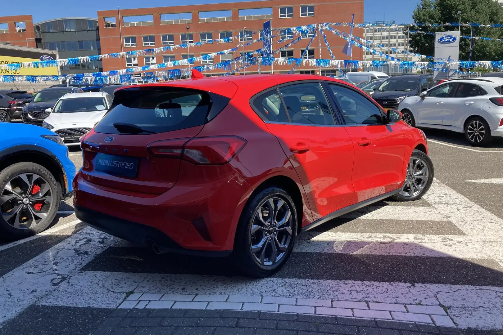 Ford Focus 1.0 EcoBoost Titanium Business Adaptief cruise con Rosso - 2