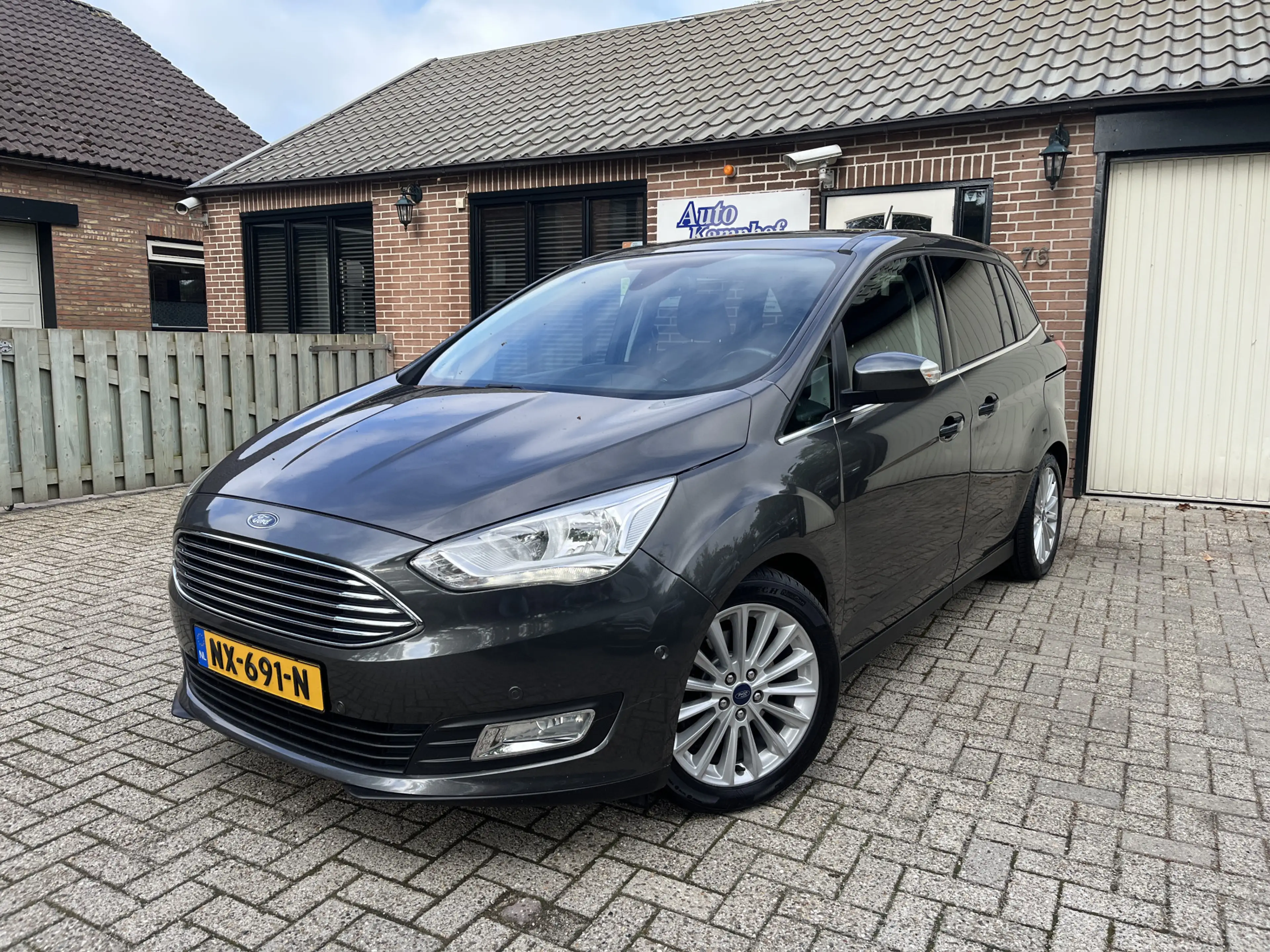 Ford Grand C-Max 1.5 Titanium 150 pk Navi Trekhaak 17"